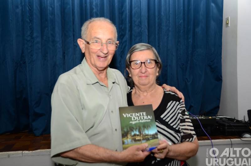 Wilson Ferigollo lança livro sobre resgate histórico de Vicente Dutra