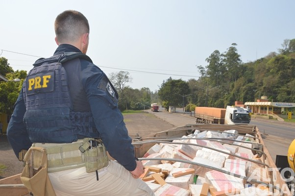 PRF apreende quase cinco toneladas de maconha em Iraí