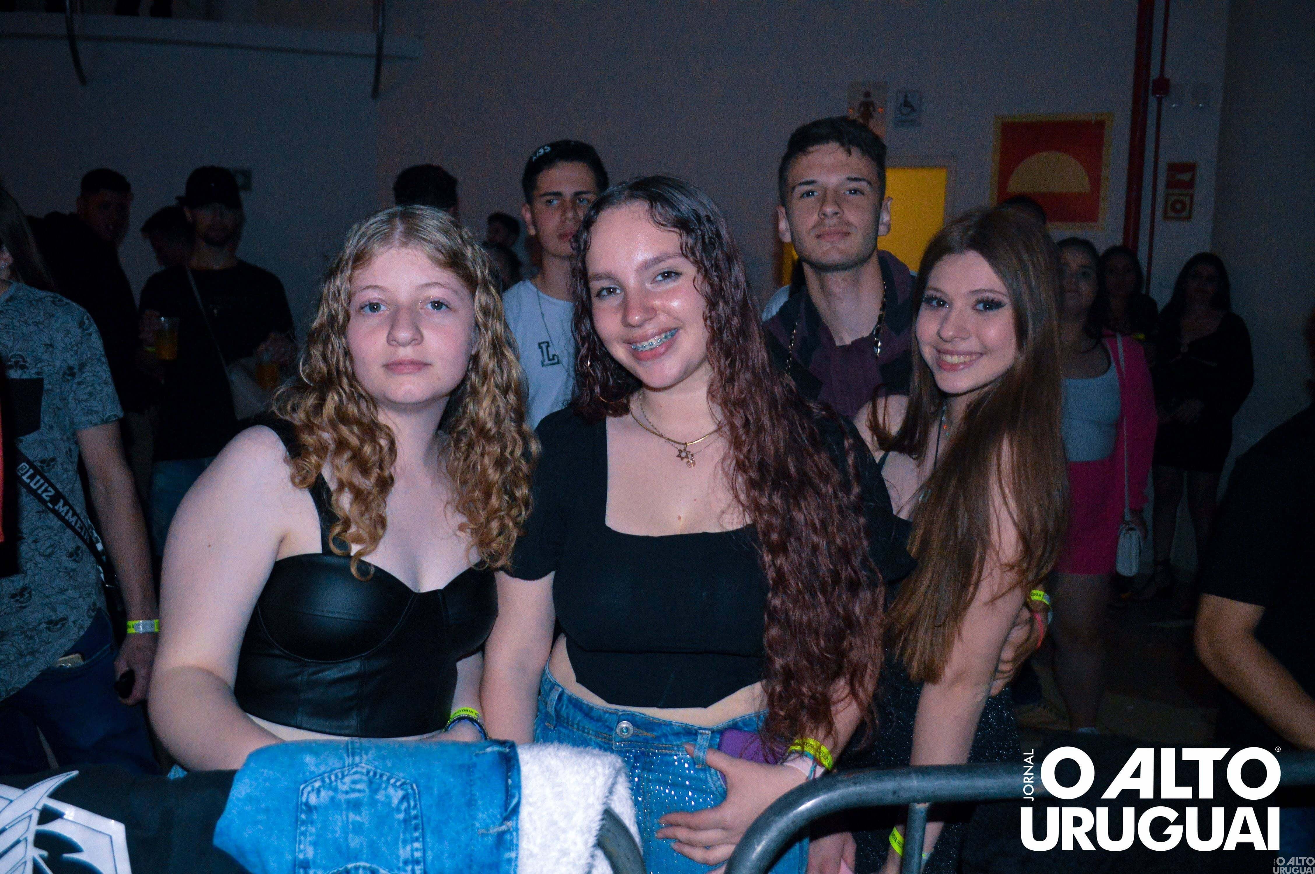 Show com Livinho reúne grande público em FW