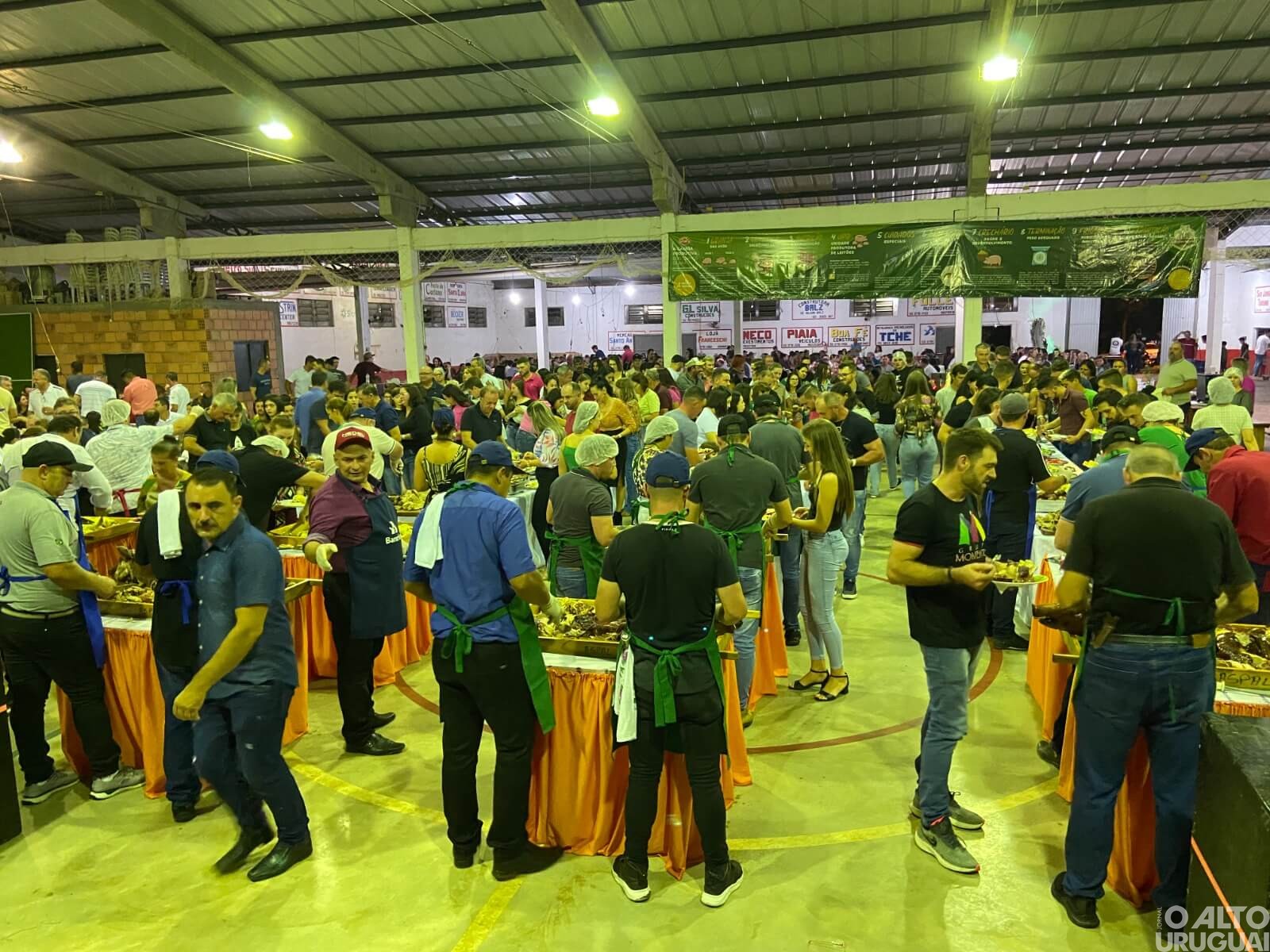 Aspal de Palmitinho realiza 18ª edição do Leitão Fest