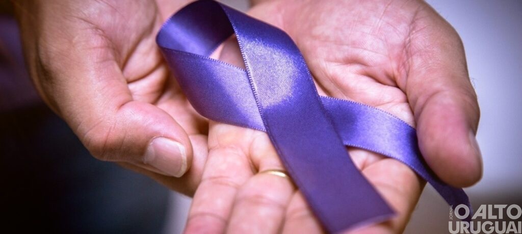 Poder Legislativo de FW e Sesc promovem evento em alusão ao Junho Violeta