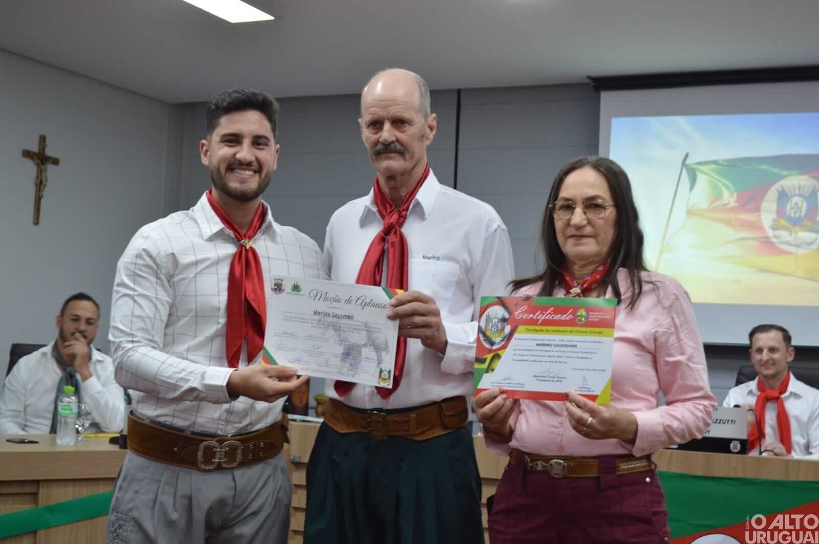 Tradicionalistas de Frederico Westphalen são homenageados pelo Poder Legislativo