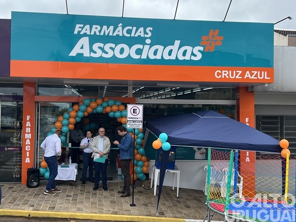 Inaugurada Farmácias Associadas Cruz Azul em Ametista do Sul