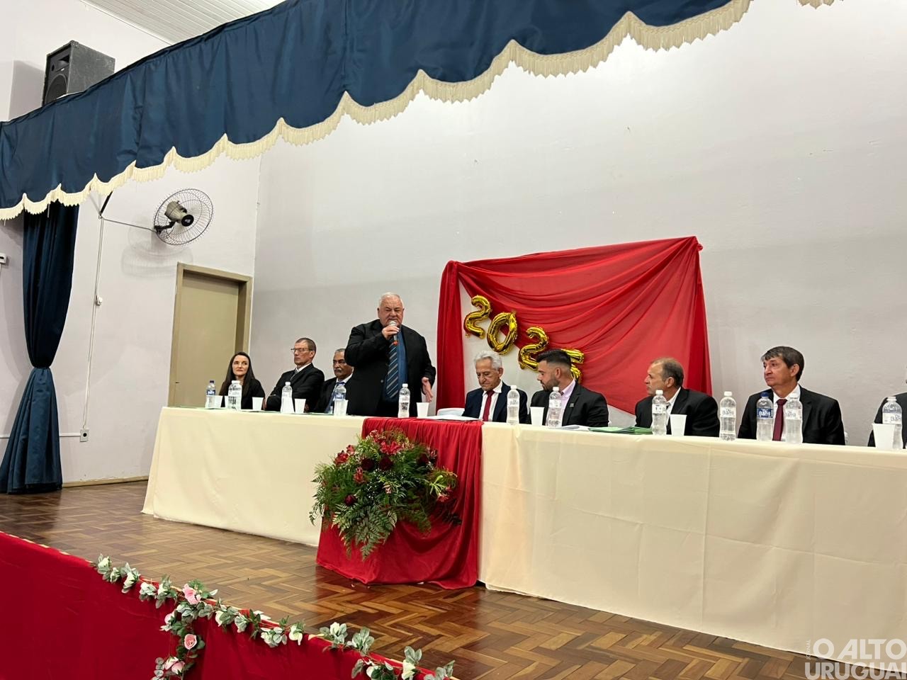 Tomaz Rossato toma posse como prefeito de Vicente Dutra para os próximos quatro anos