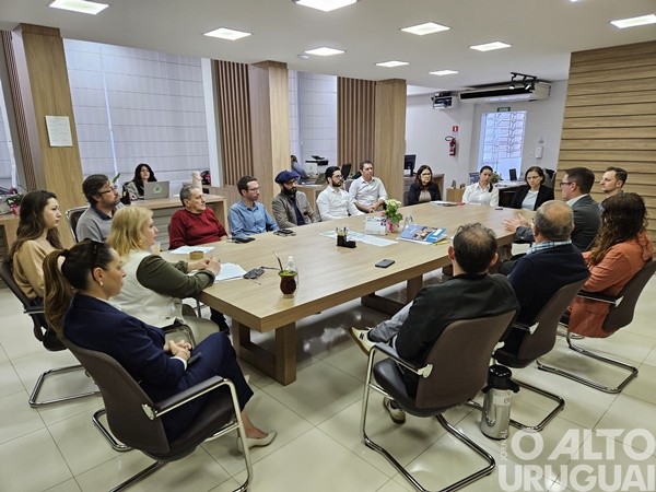 Judiciário de FW apresenta Programa Municipal de Práticas Restaurativas