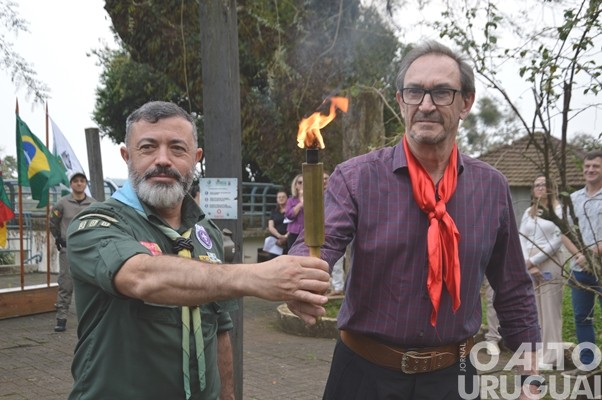 Centelha do Fogo Simbólico da Pátria chega a FW