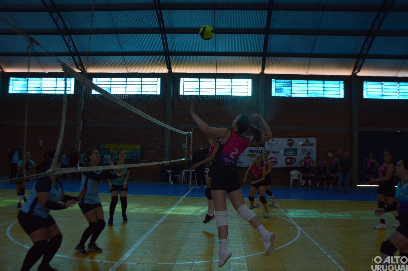 Copa Frederiquense de Vôlei é realizada na AABB-FW