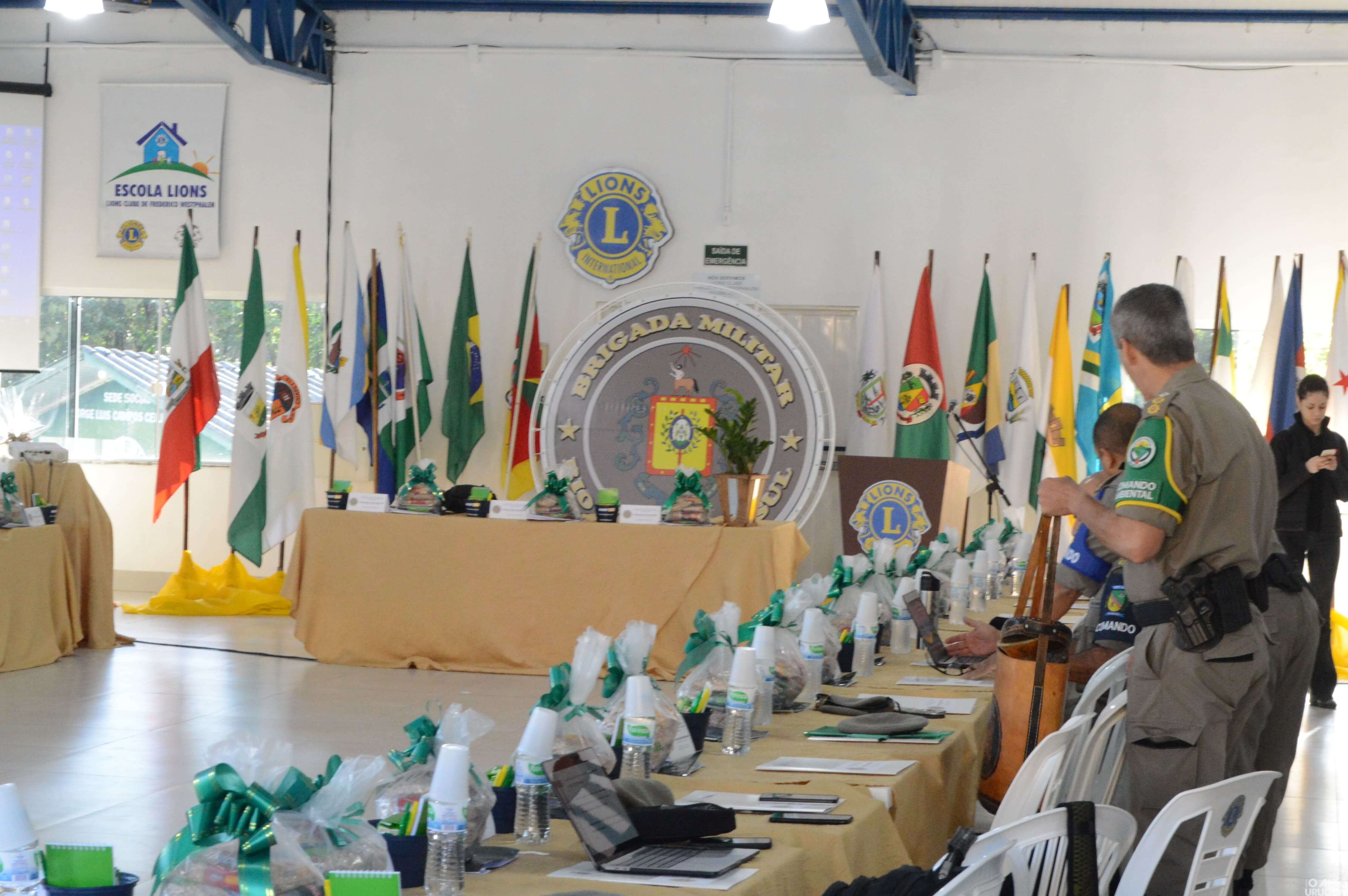 Comando-Geral da BM realiza reunião na Expofred