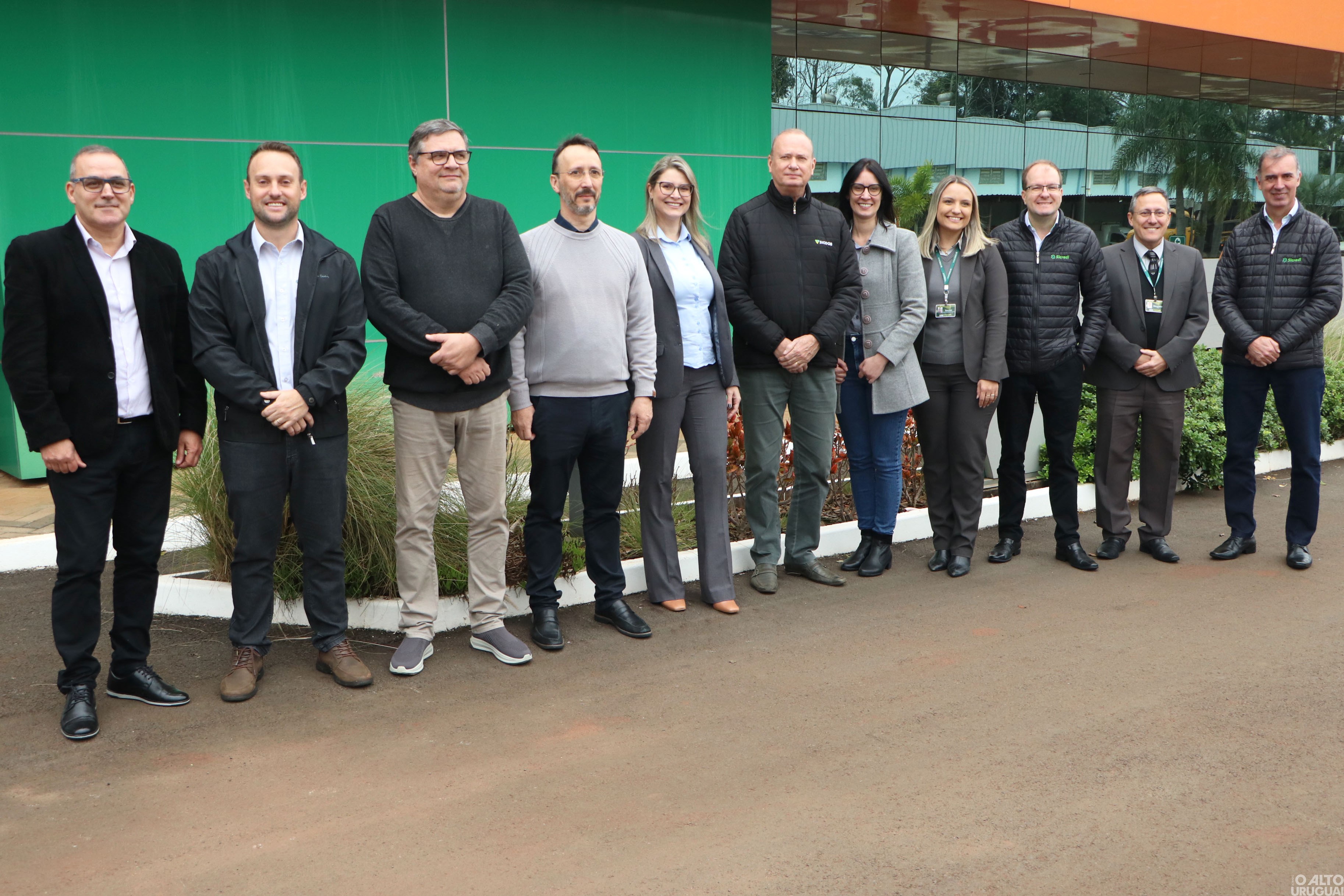 DIA C: cooperativas unem humor à solidariedade e promovem show do Badin em Ijuí