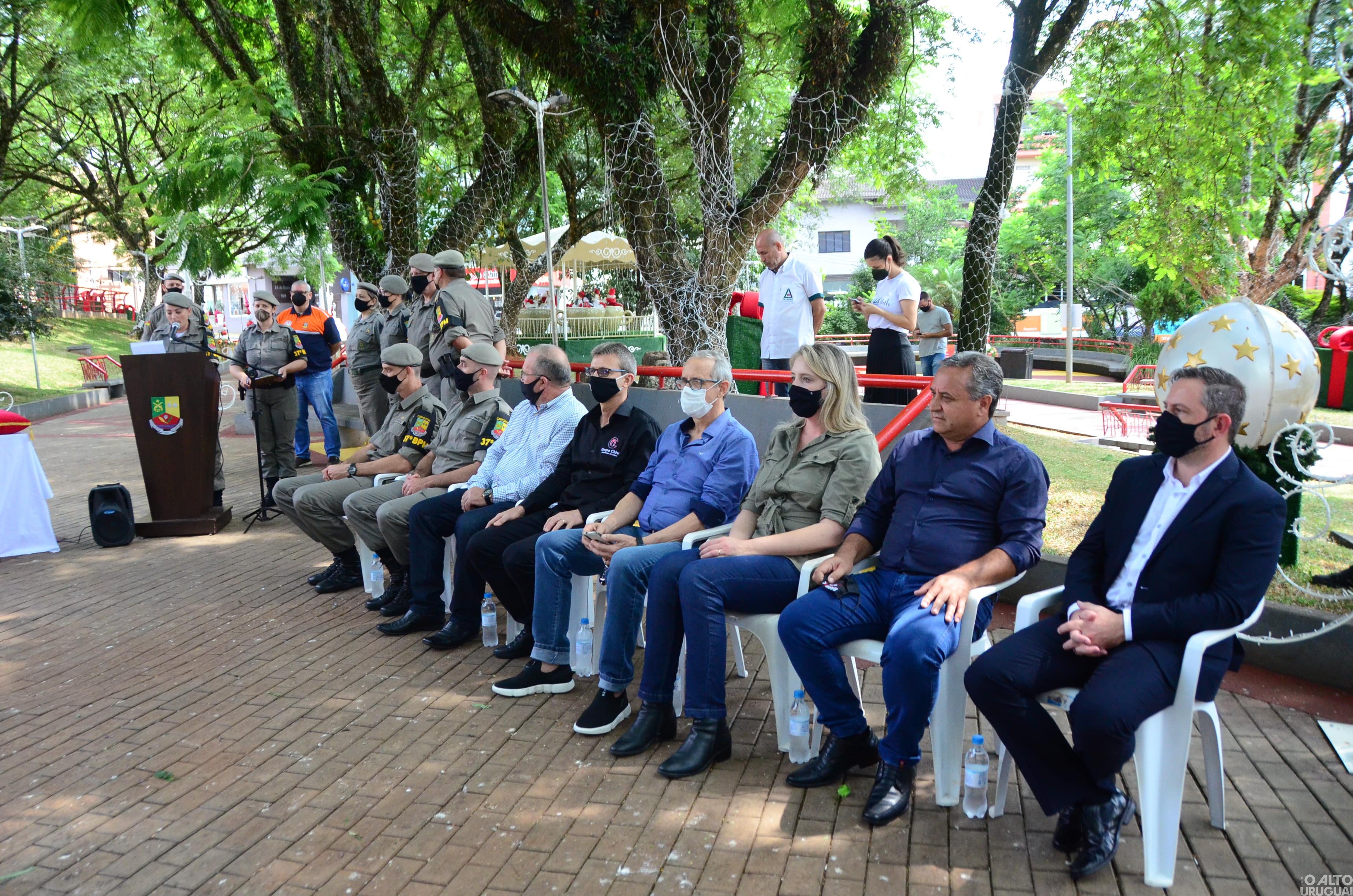 37º BPM realiza cerimônia de entrega de comendas a homenageados