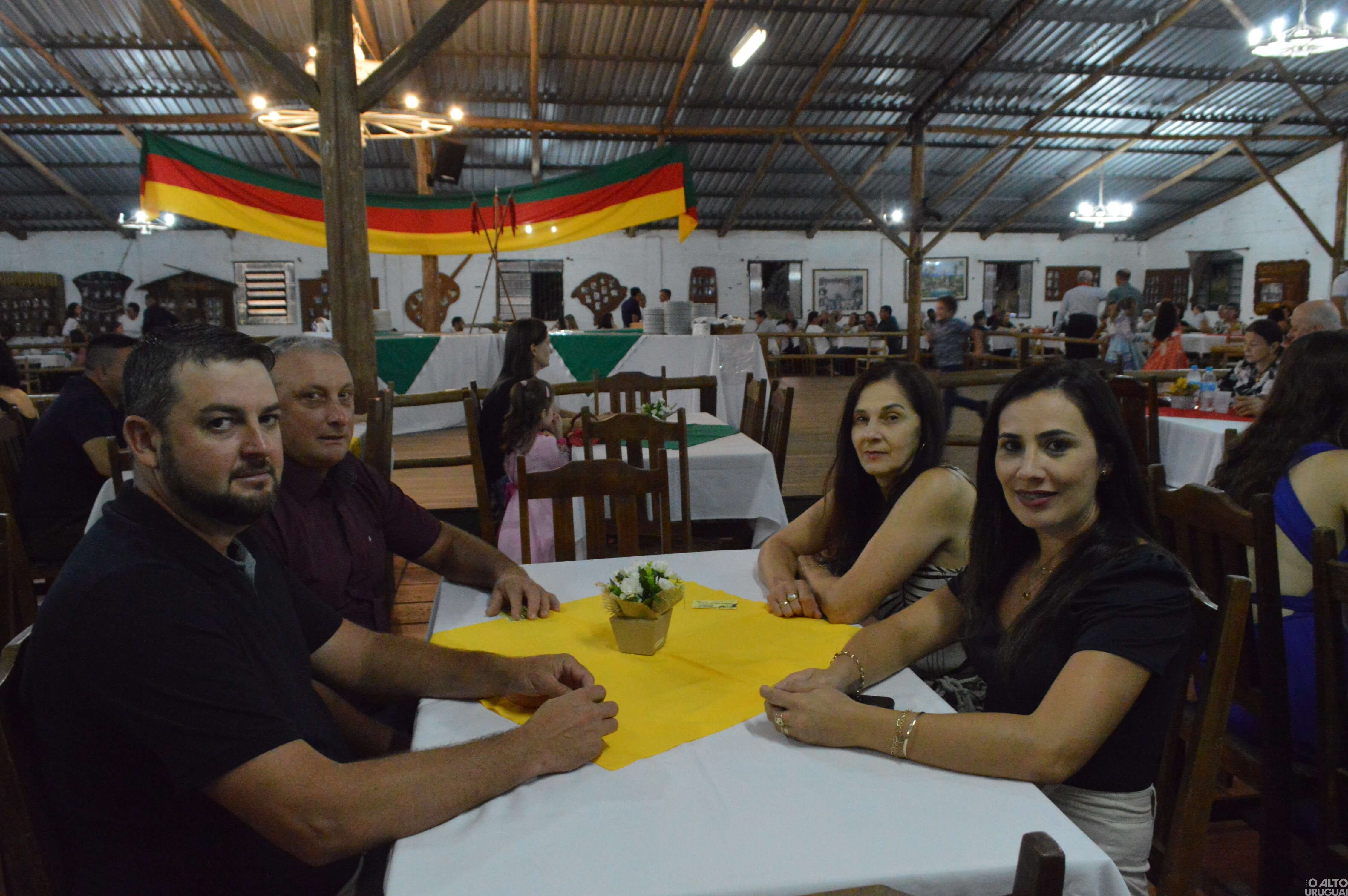 Diego Bertoletti da Rocha toma posse como patrão do CTG Rodeio da Querência
