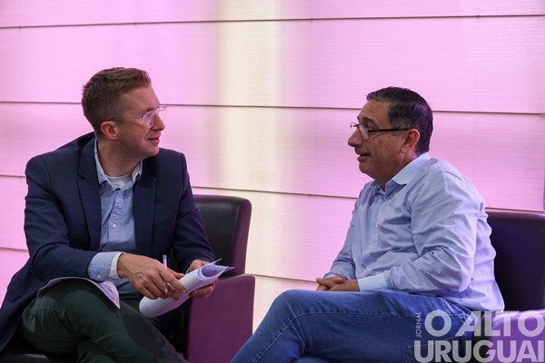 Prefeito de Pinhal recebe a vista do secretário de Desenvolvimento Social do RS