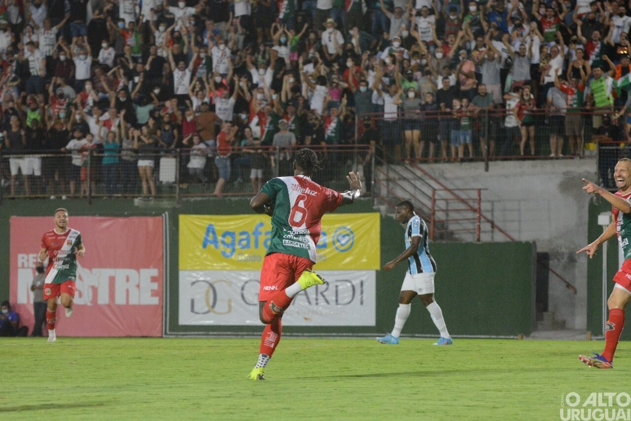 União-FW vence Grêmio por 3 a 1