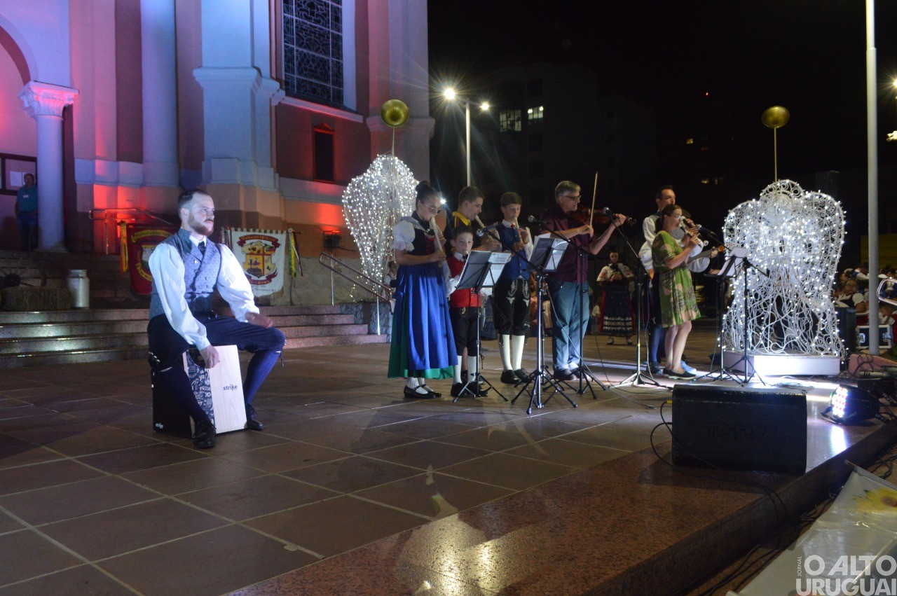 Centro Cultural 25 de Julho realiza Marcha dos Archotes