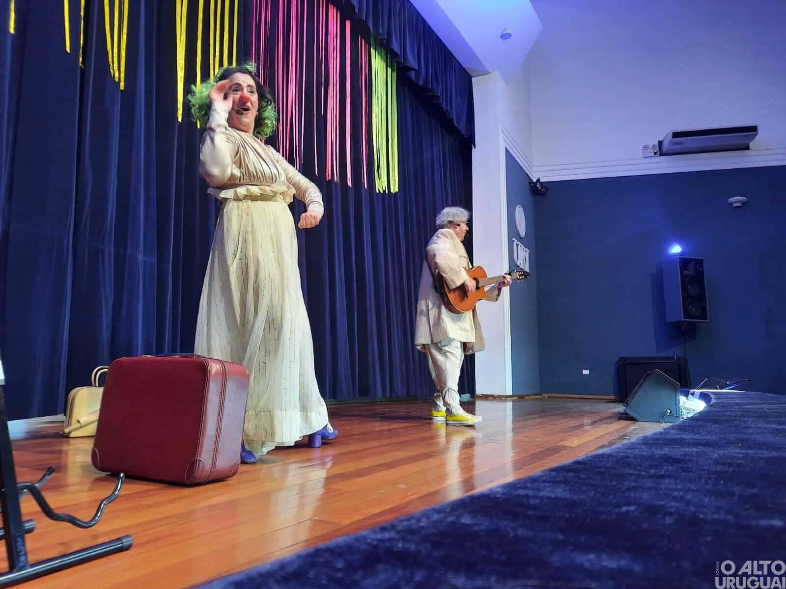 Escola Afonso Pena promove peça teatral comemorativa aos seus 60 anos