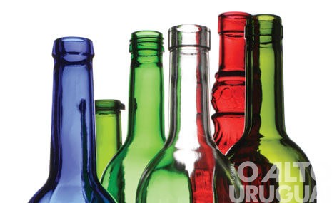 Novo Tiradentes: campanha de coleta de vidros prossegue até o dia 16