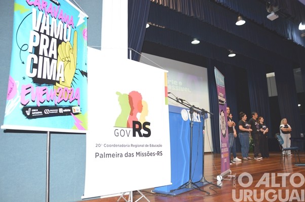 Caravana do Enem reúne mais de 600 estudantes na URI/FW
