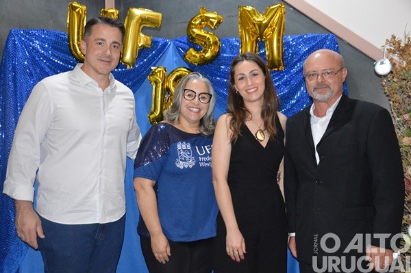 Campus UFSM/FW celebra 18 anos de história com homenagens e confraternização