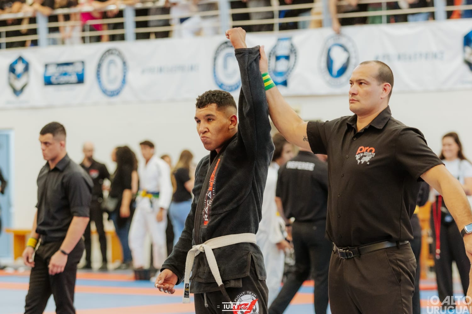 Atleta palmeirense participa do Mundial de Jiu-Jitsu