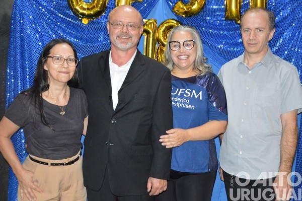 Campus UFSM/FW celebra 18 anos de história com homenagens e confraternização