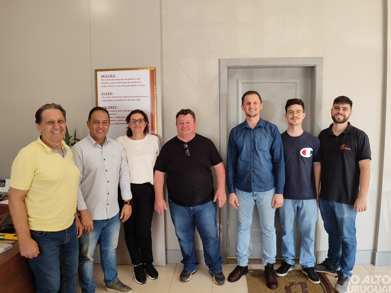 Mesa-diretora do Legislativo de FW visita finalistas do Prêmio Empresário do Ano 2022