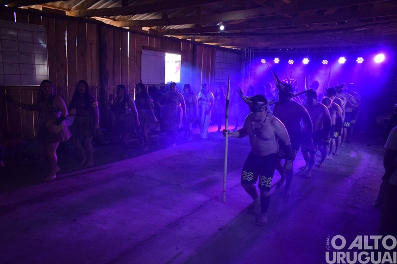 Projeto "O Povo Kaingang" realiza apresentações em municípios da região