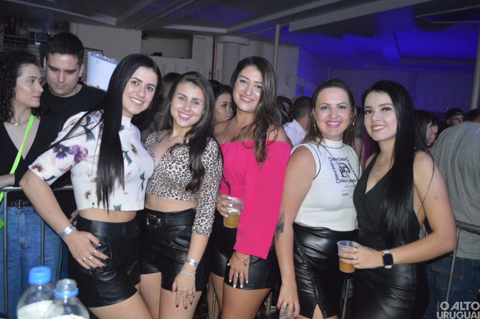 Sertanejo Luan Pereira reúne grande público em show em FW