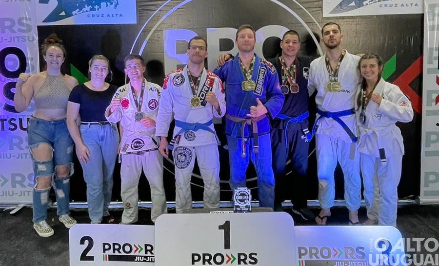 Clube do Jiu-jitsu FW fica vice-campeão no PRO RS