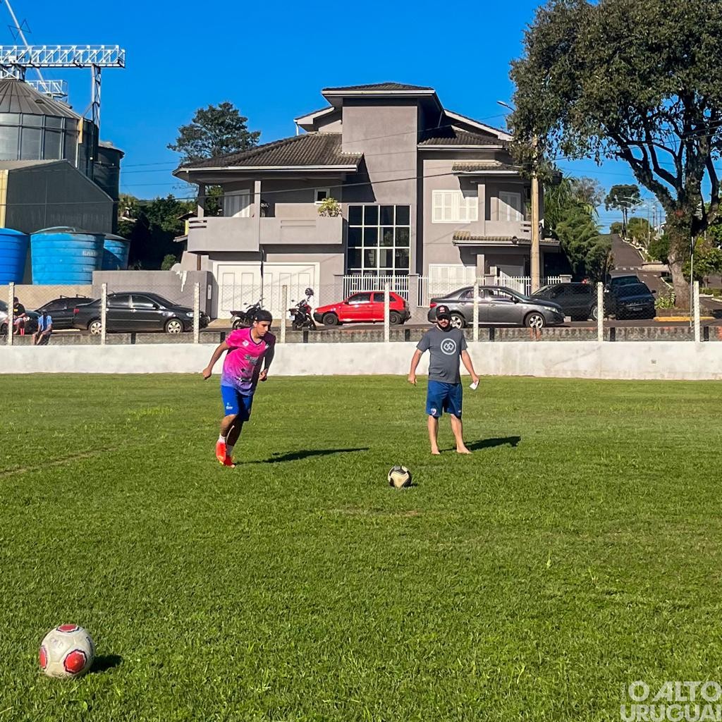 Torneio de Pênalti é realizado em Pinhal