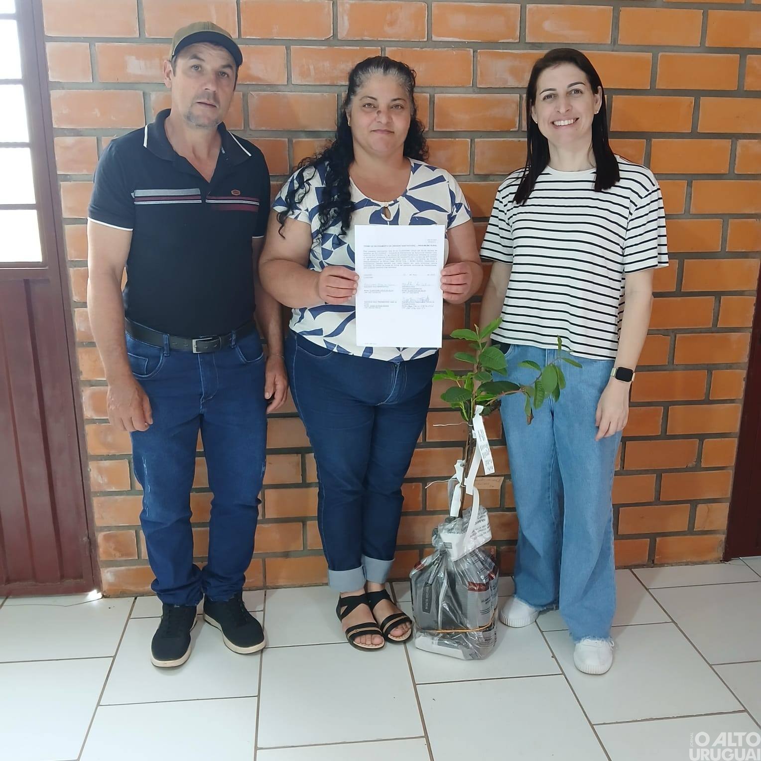 Caiçara realiza entregas do Programa Nacional de Habitação Rural