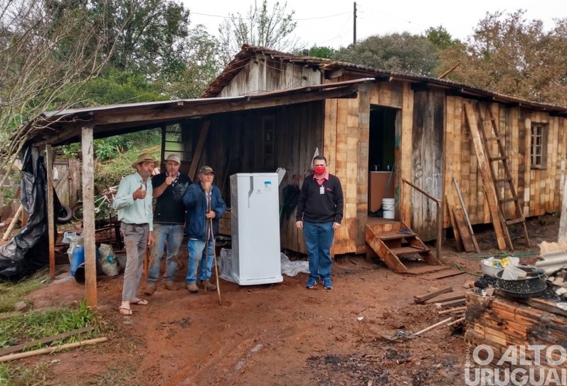 Creluz encerra programa de doação de geladeiras