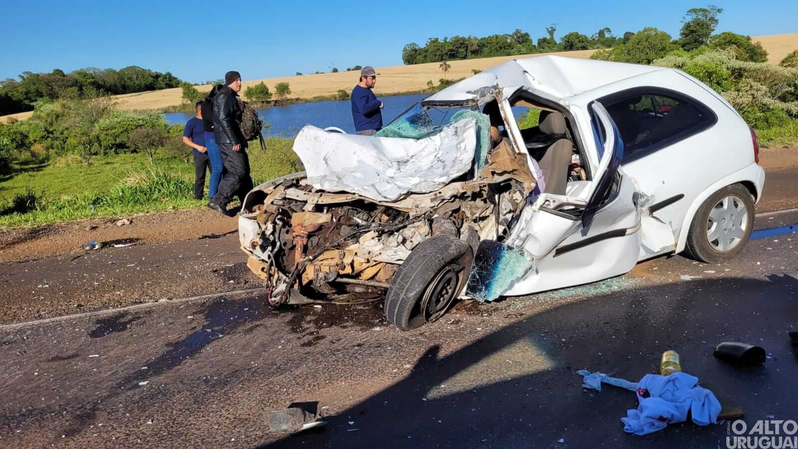 Homem e mulher morrem em acidente na BR-386