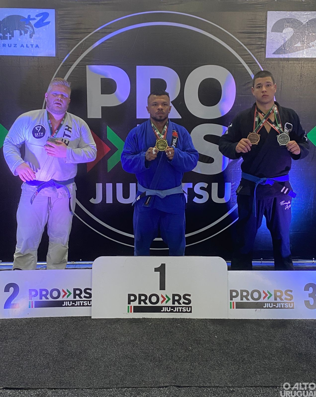 Clube do Jiu-jitsu FW fica vice-campeão no PRO RS
