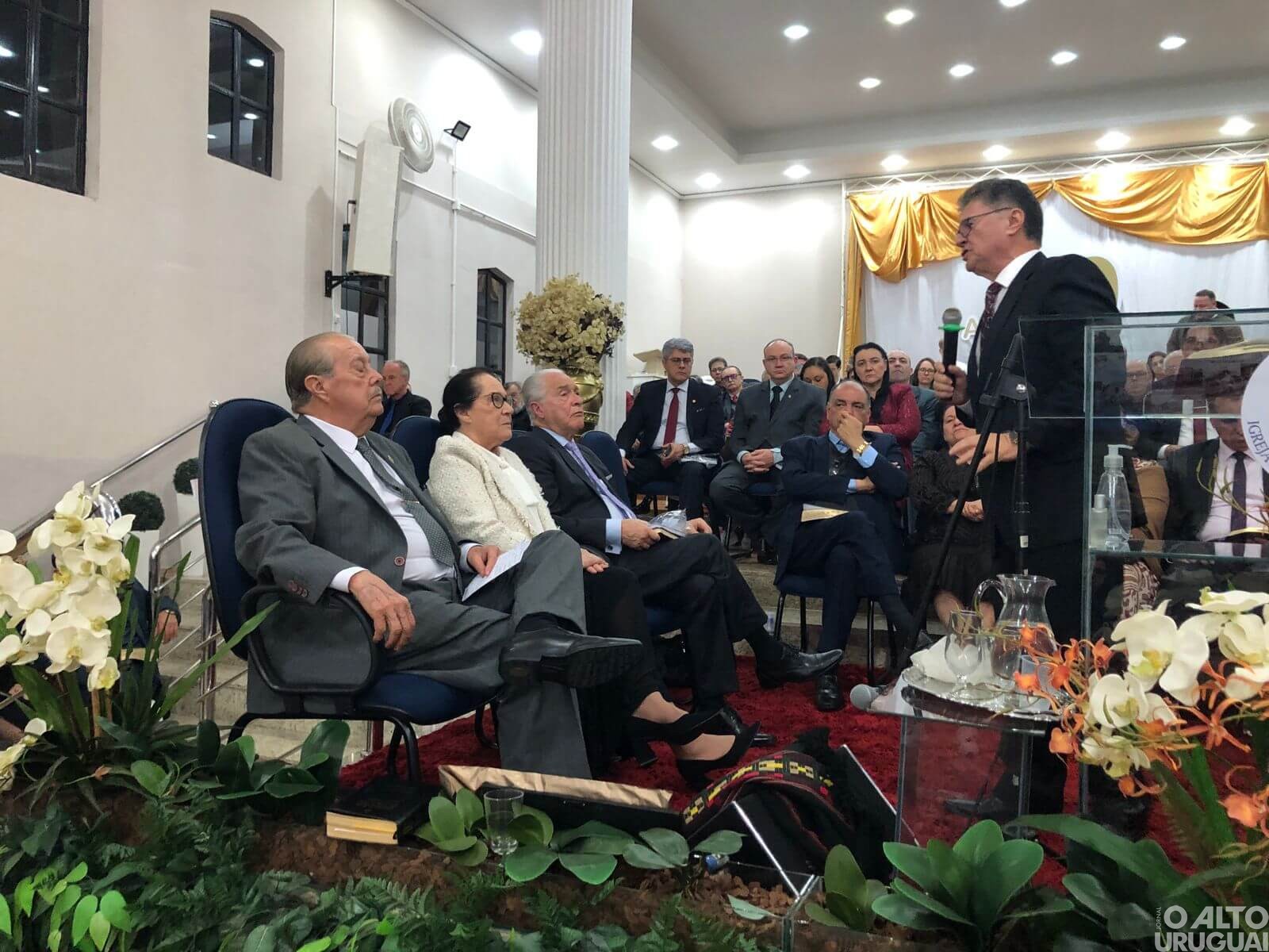 Pastor Pery Brizolla é homenageado em culto