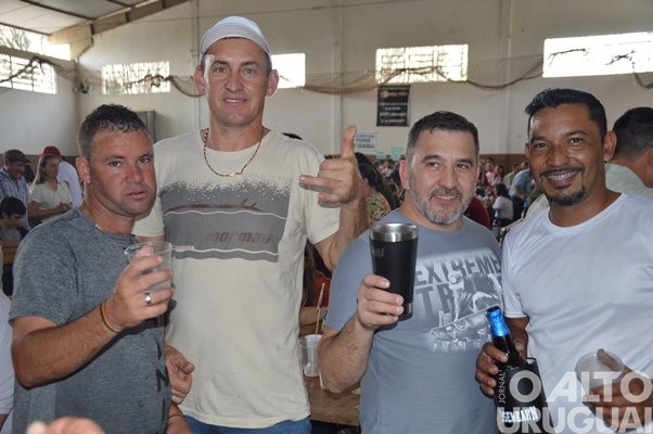 Festa do São Miguel do Braga reúne centenas de pessoas