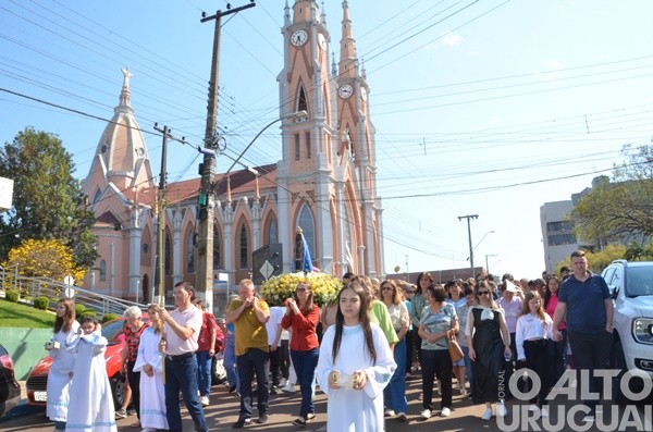 Fé e devoção marcam a 54ª Romaria e Festa de Nossa Senhora Aparecida