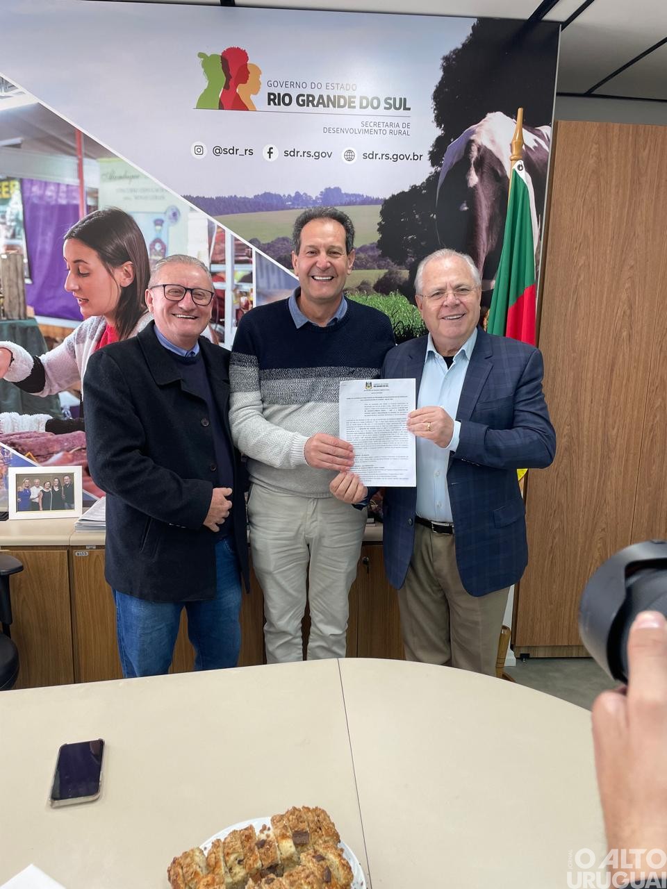 Caiçara fortalece ações na agricultura com adesão ao Programa Milho 100% e pedido de trator