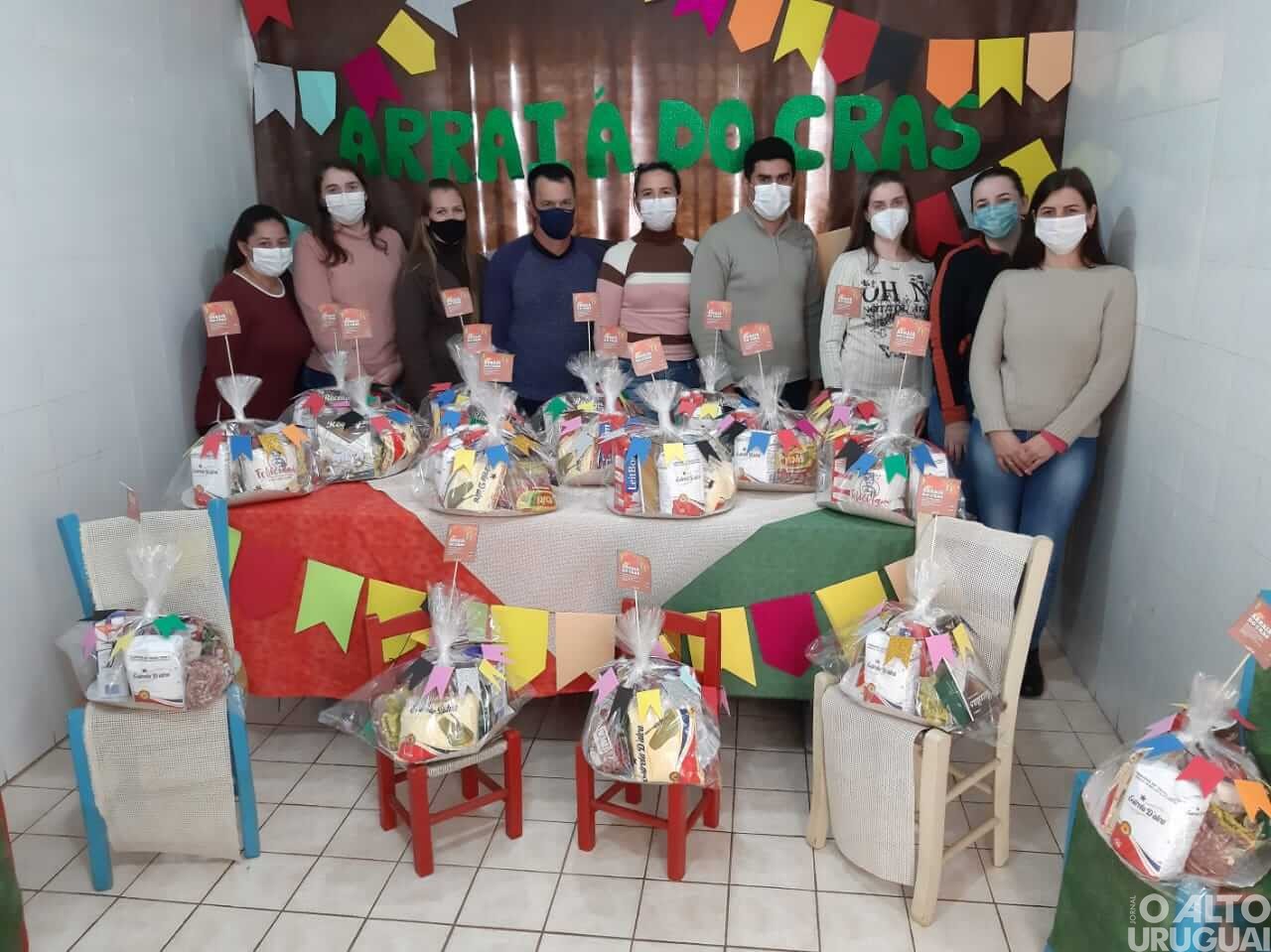 Novo Tiradentes: Cras realiza entrega das cestas das festas juninas a famílias