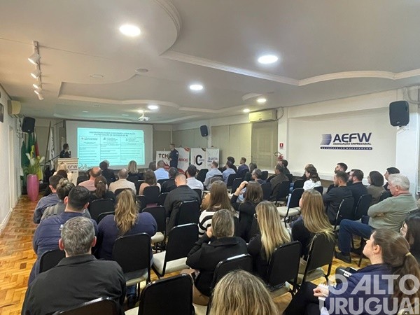 Palestra na AEFW esclarece obrigações legais sobre prevenção contra incêndios