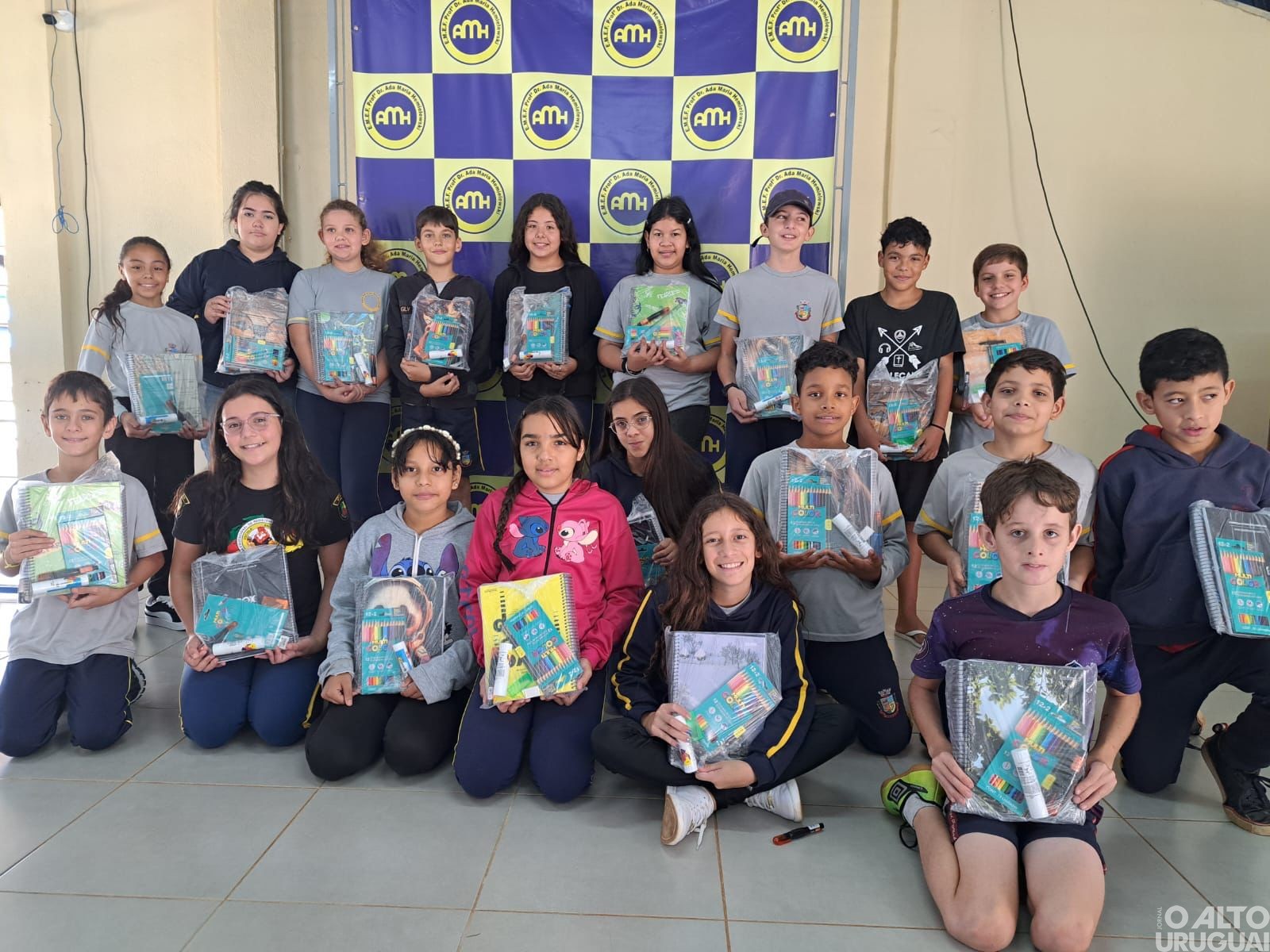 Entregues mais de 1,2 mil kits de materiais escolares aos alunos da rede municipal de Seberi