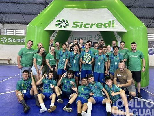 Copa Sicredi e Palmitinhense de Futsal envolve mais de 200 atletas