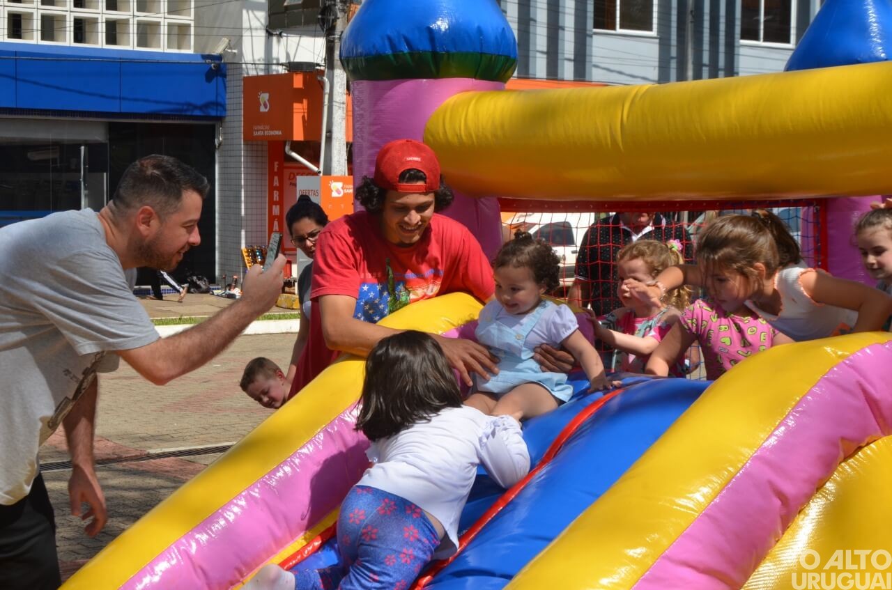 Ação da Administração de FW em alusão ao Dia das Crianças reúne grande público