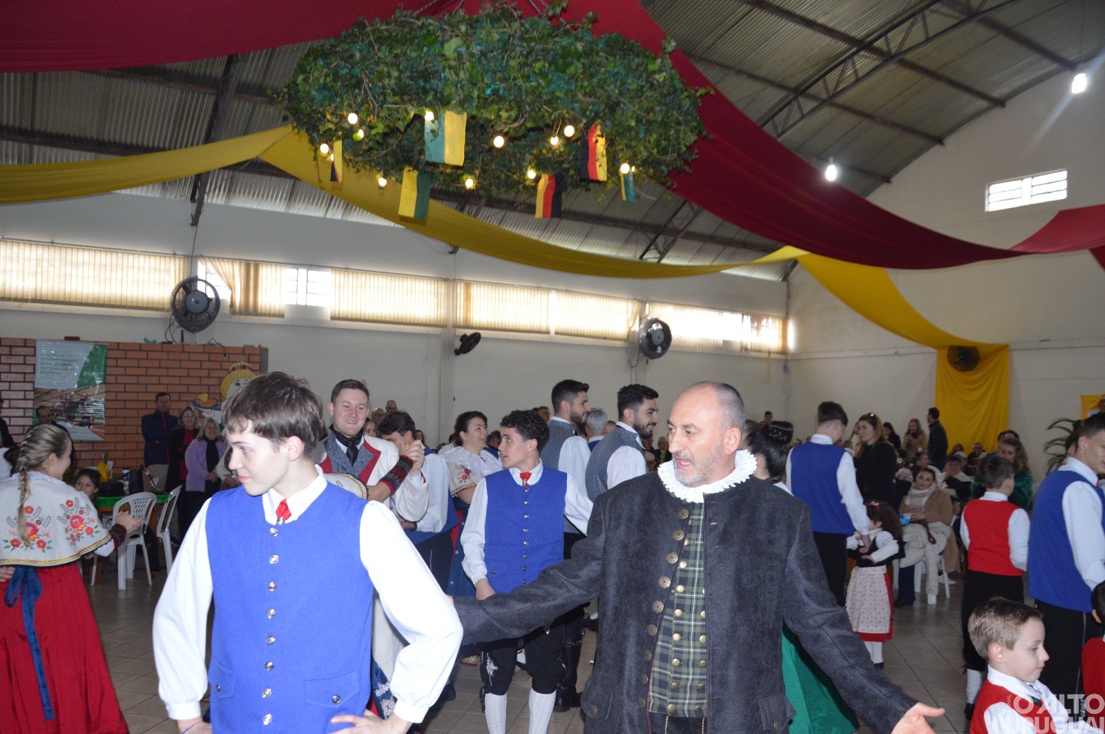 Mais de 500 pessoas participam da 33ª Julifest