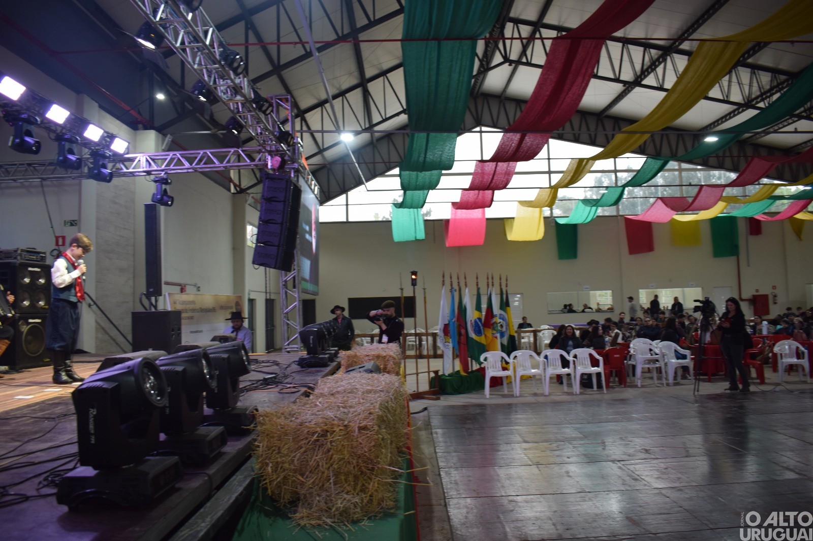 9º Canto do Barril encanta público durante Semana Farroupilha de FW