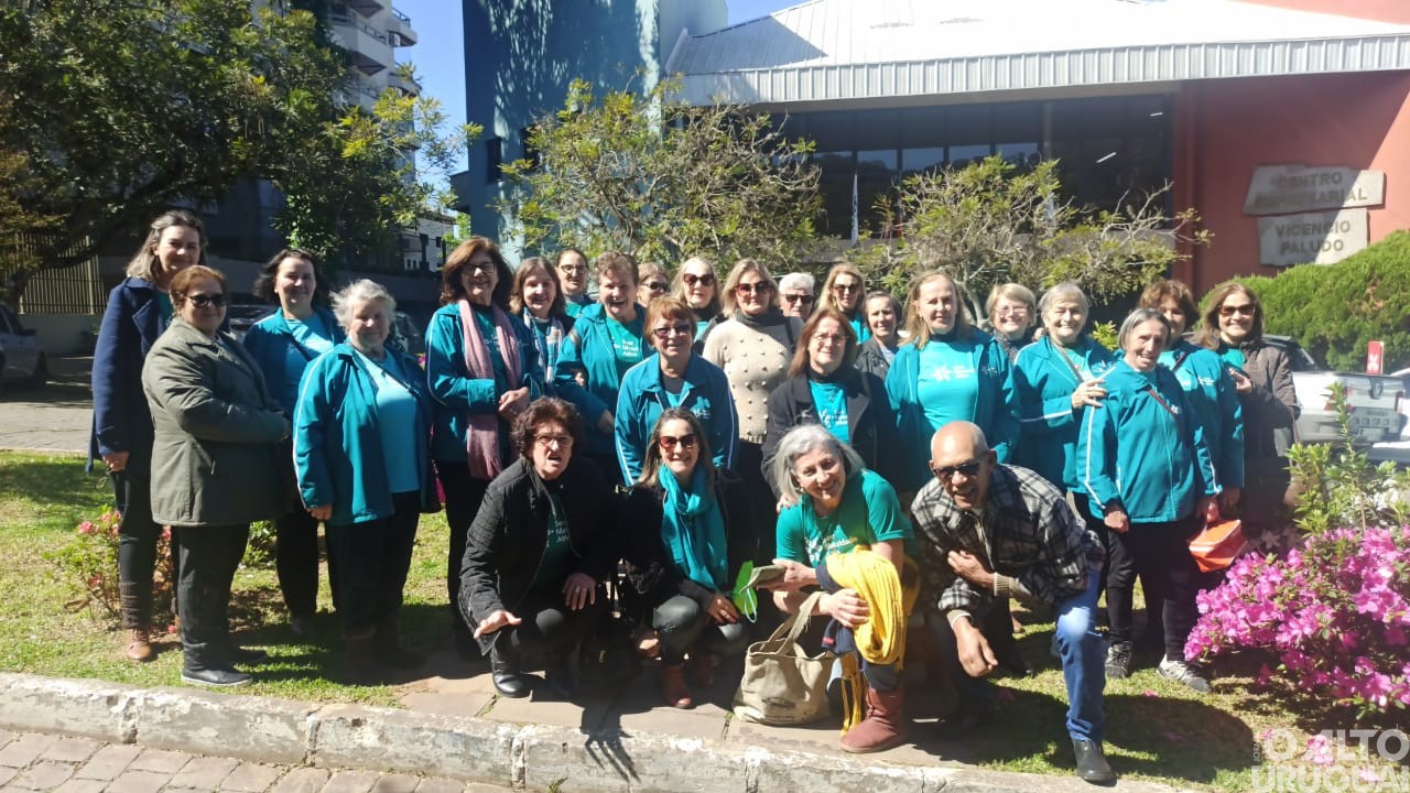 Grupos do programa Maturidade Ativa visitam Vila Flores