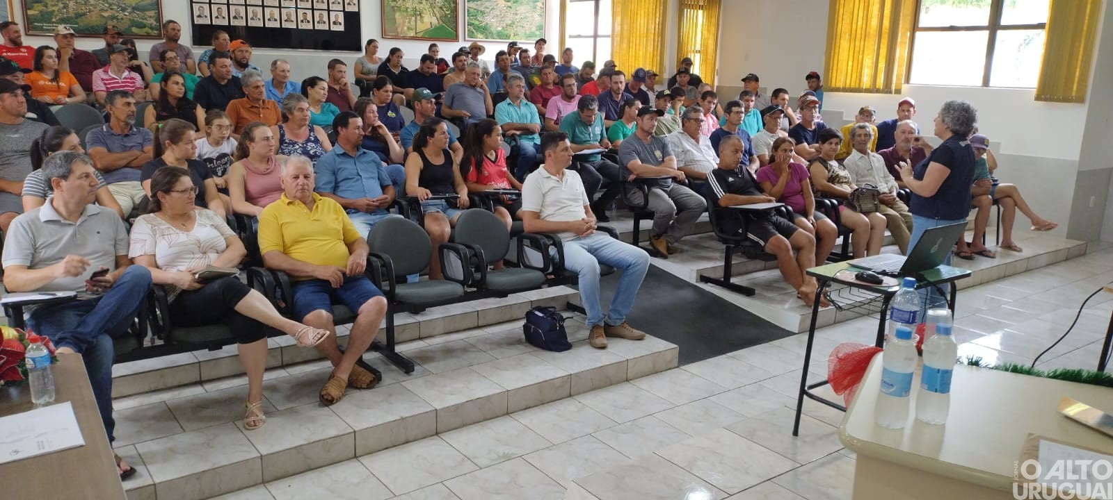 Reunião esclarece produtores rurais de Novo Tiradentes sobre emissão de notas fiscais eletrônicas