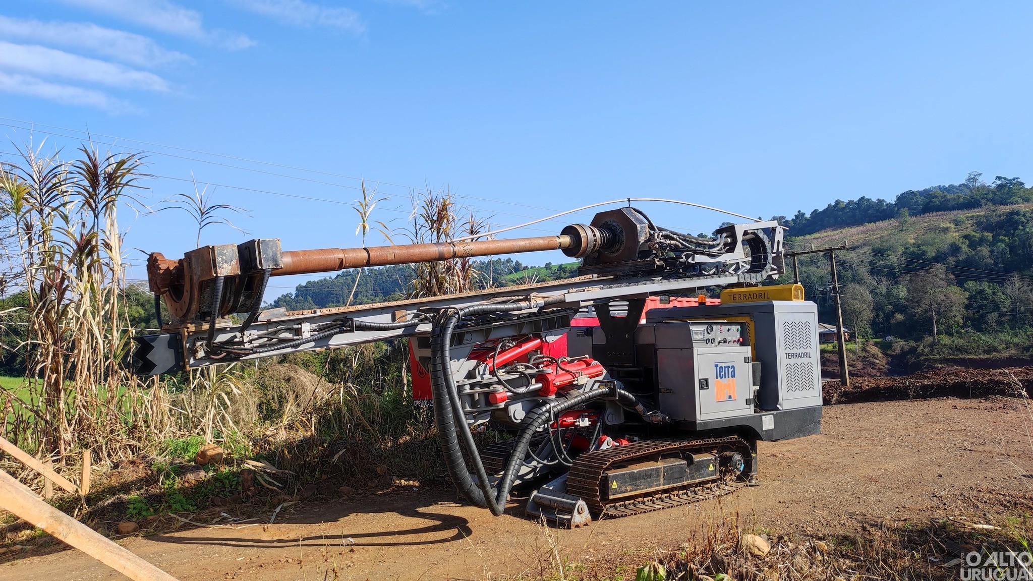 Nova etapa da construção da ponte sobre o rio da Várzea tem início em Rodeio Bonito