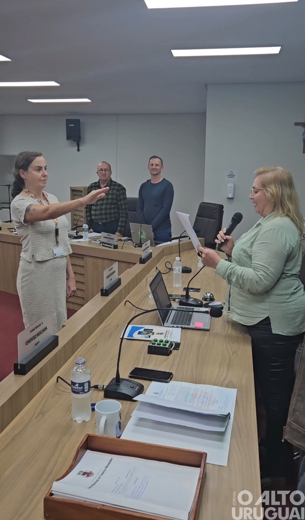 Suplentes do Progressistas e PDT assumem vagas no Legislativo de FW