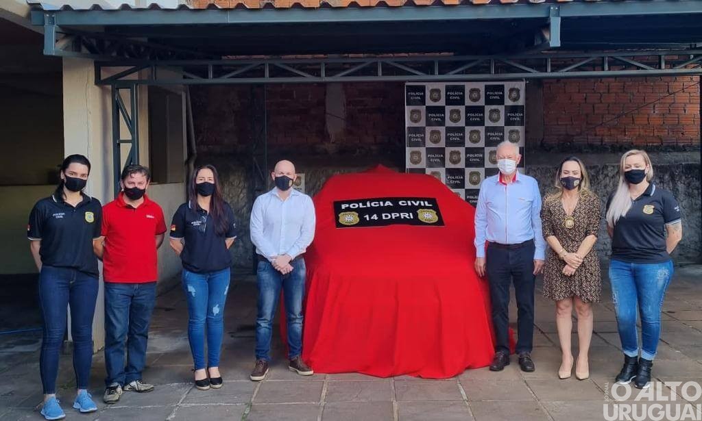 Presidente do Grupo Creluz recebe reconhecimentos da Polícia Civil