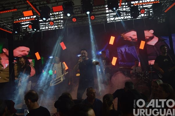 Festa do São Miguel do Braga reúne centenas de pessoas